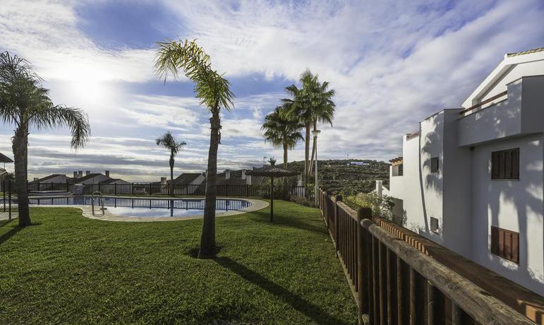 Imagen de los interiores del Apartamentos Albayt Nueva Alcaidesa. Foto 11