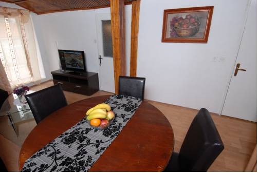 Imagen de los exteriores del Apartamentos Alberto, Dubrovnik. Foto 9