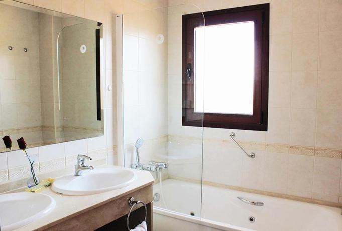 Imagen de la habitación del Apartamentos Albir Confort Avenida Golf. Foto 2