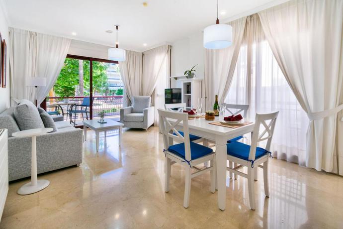 Imagen de la habitación del Apartamentos Albir Confort Avenida Golf. Foto 9