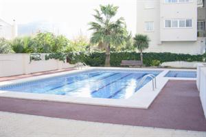 Imagen de la piscina del Apartamentos Albir Golf 1. Foto 4
