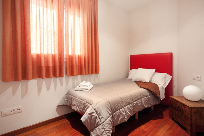 Imagen de la habitación del Apartamentos Alcam Hercules. Foto 5
