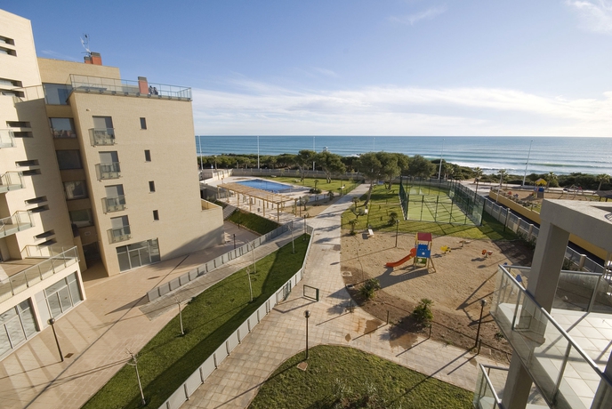 Imagen de los exteriores del Apartamentos Alcocebre Suites 3000. Foto 10