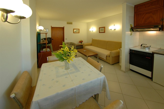 Imagen general del Apartamentos Algar, Armacao de Pera. Foto 3