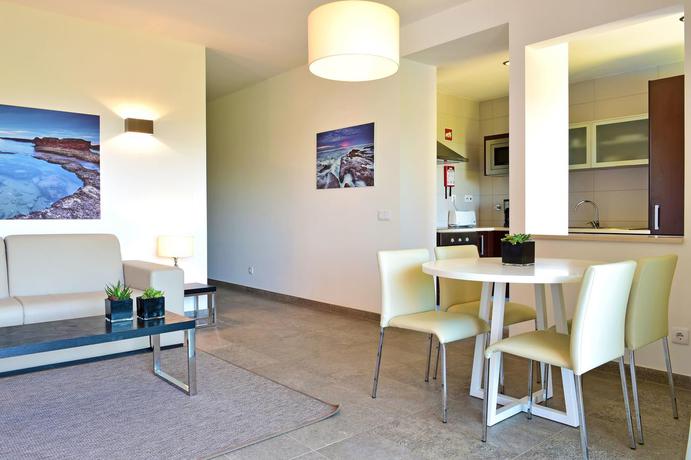Imagen general del Apartamentos Algarve Race Resort Apartments. Foto 9