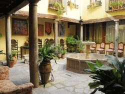 Imagen de los exteriores del Apartamentos Alh Patio. Foto 6