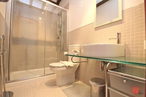 Imagen de la habitación del Apartamentos Alhacaba. Foto 5