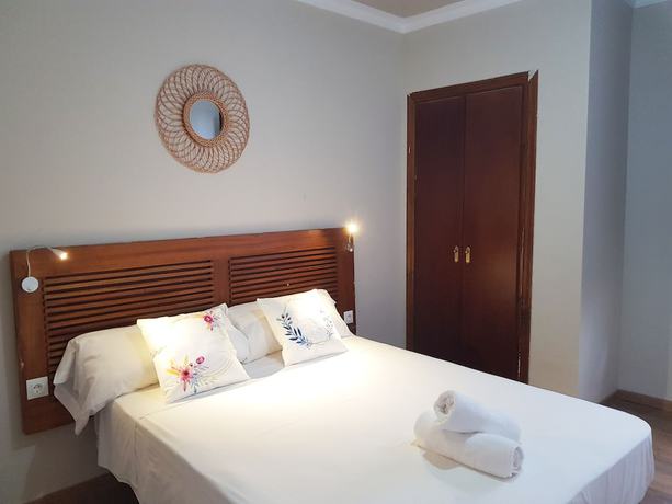 Imagen de la habitación del Apartamentos Alhambra Granada 3000. Foto 7