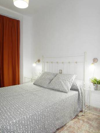 Imagen de la habitación del Apartamentos Alhambra Zoom. Foto 2