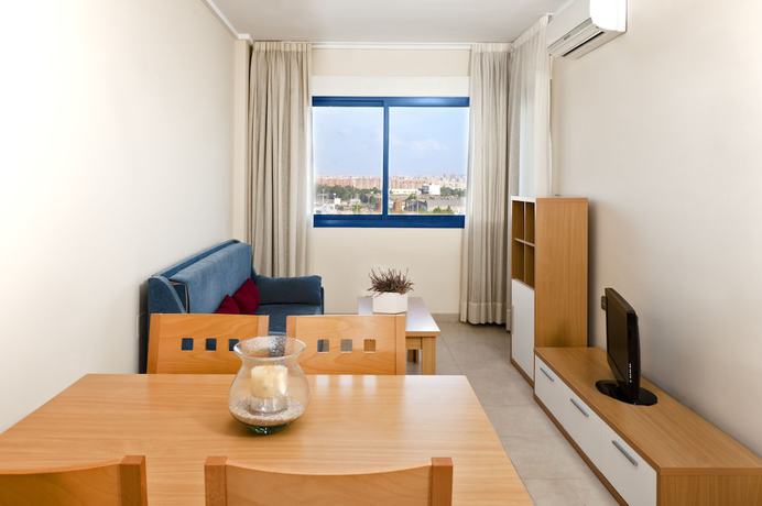 Imagen de la habitación del Apartamentos Alicante Hills. Foto 6