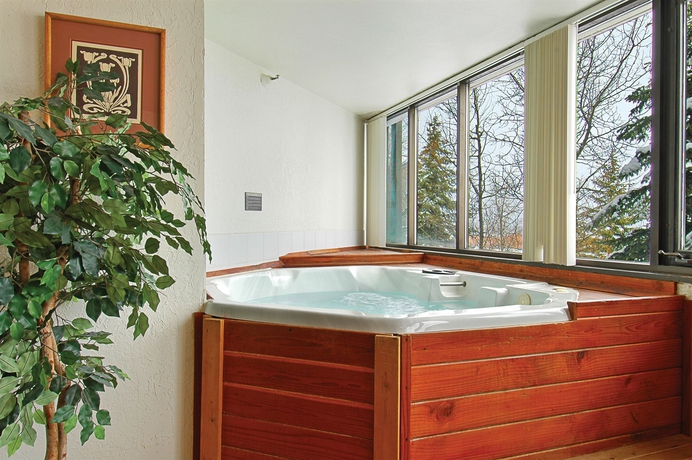Imagen de la piscina del Apartamentos All Seasons Condominiums By All Seasons Resort Lodging. Foto 14
