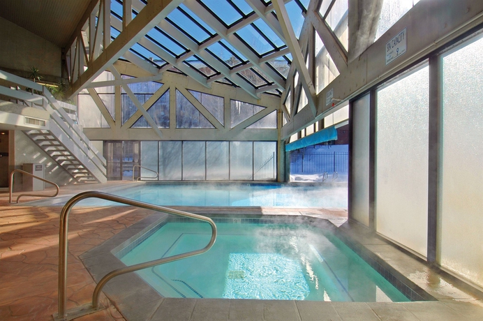 Imagen de la piscina del Apartamentos All Seasons Condominiums By All Seasons Resort Lodging. Foto 15