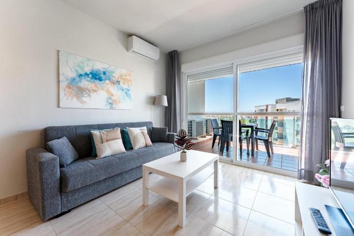 Imagen de la habitación del Apartamentos AlmeriaSuite Palm Beach Pool and Golf. Foto 6