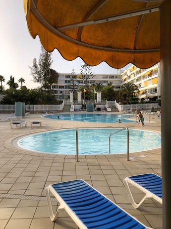 Imagen de la piscina del Apartamentos Aloe, Playa del Inglés. Foto 13