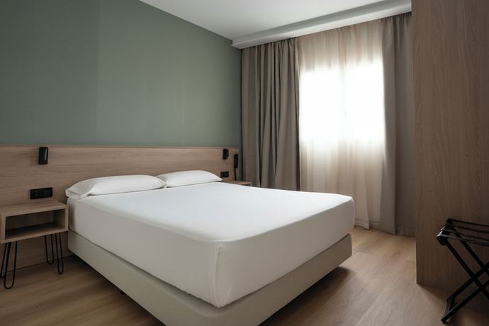 Imagen de la habitación del Apartamentos Alora M&eacute;rida, M&eacute;rida. Foto 2