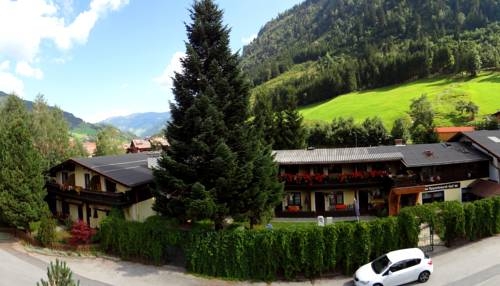Imagen general del Apartamentos Alpen Hof. Foto 5