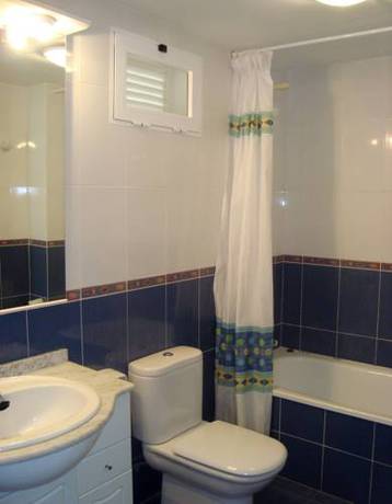 Imagen de la habitación del Apartamentos Alpen1 Argenta/Caleta. Foto 12