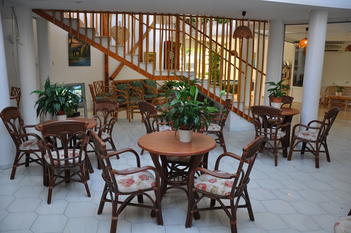 Imagen del bar/restaurante del Apartamentos Alper Apartments Mallorca. Foto 5