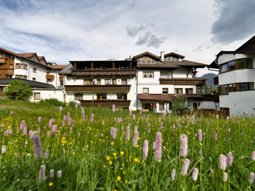 Imagen general del Apartamentos Alpina, Sankt Zeno. Foto 2