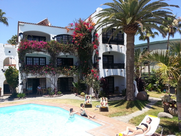 Imagen de la piscina del Apartamentos Alsol El Chaparral. Foto 16