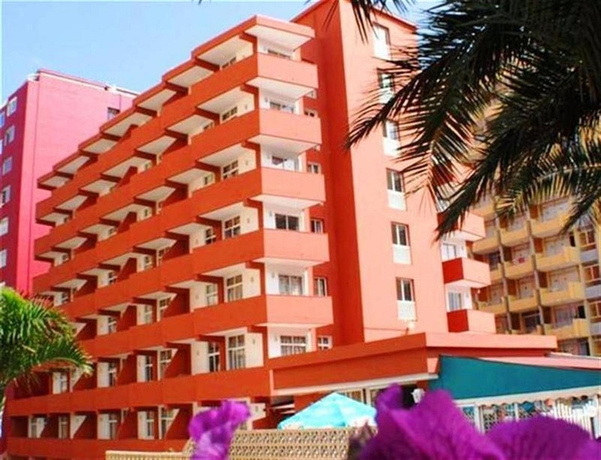 Imagen de los exteriores del Apartamentos Alta. Foto 11