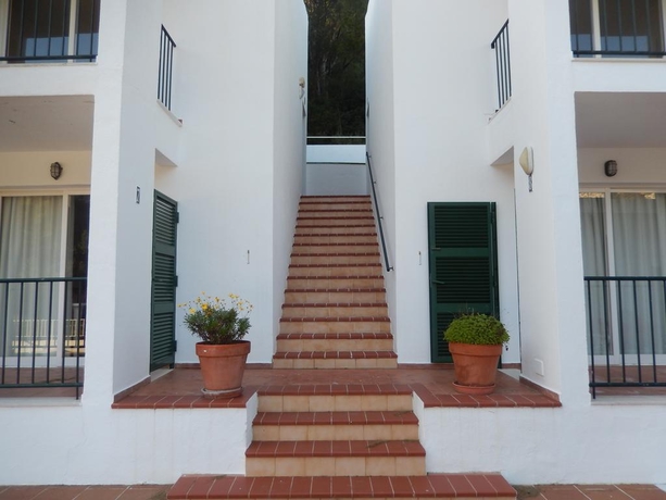 Imagen general del Apartamentos Alta Galdana Playa. Foto 5
