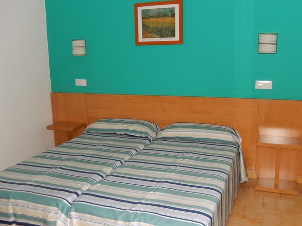 Imagen general del Apartamentos Alta Galdana Playa. Foto 10