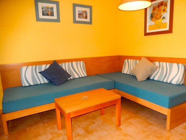 Imagen general del Apartamentos Alta Galdana Playa. Foto 14