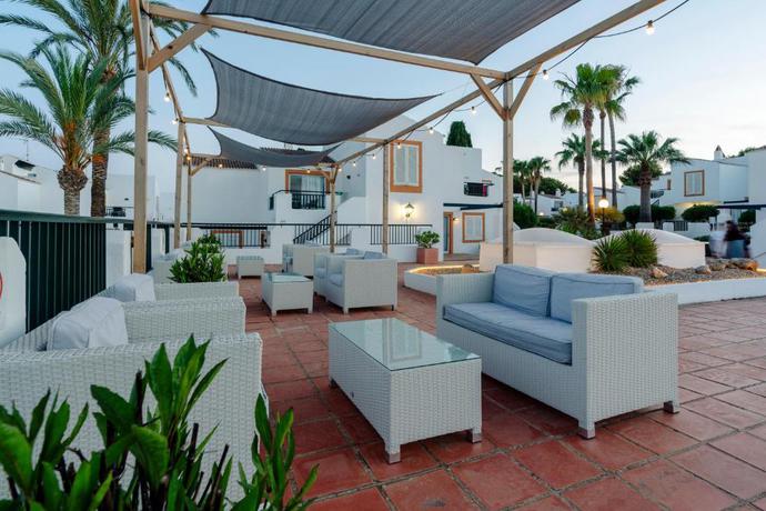 Imagen de los exteriores del Apartamentos Aluasun Lago Park. Foto 13