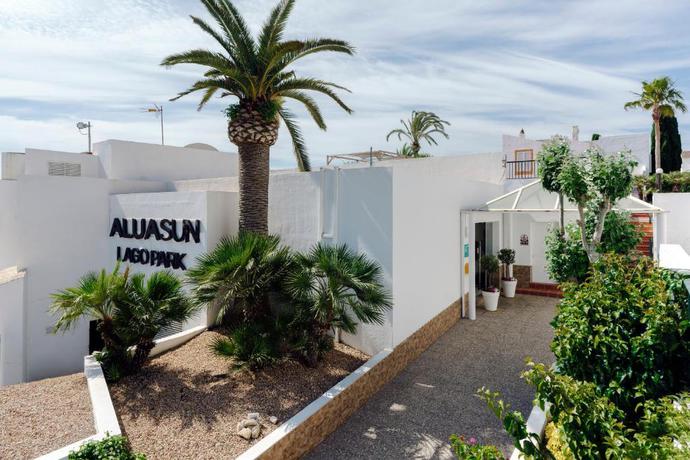 Imagen de los exteriores del Apartamentos Aluasun Lago Park. Foto 14