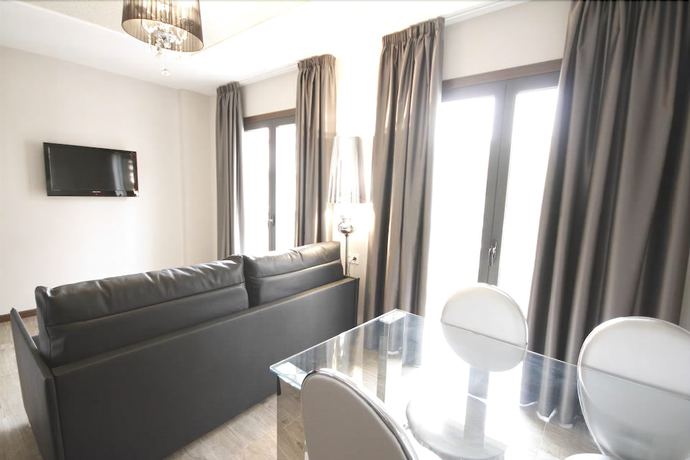 Imagen de la habitación del Apartamentos Alvear Suites. Foto 6