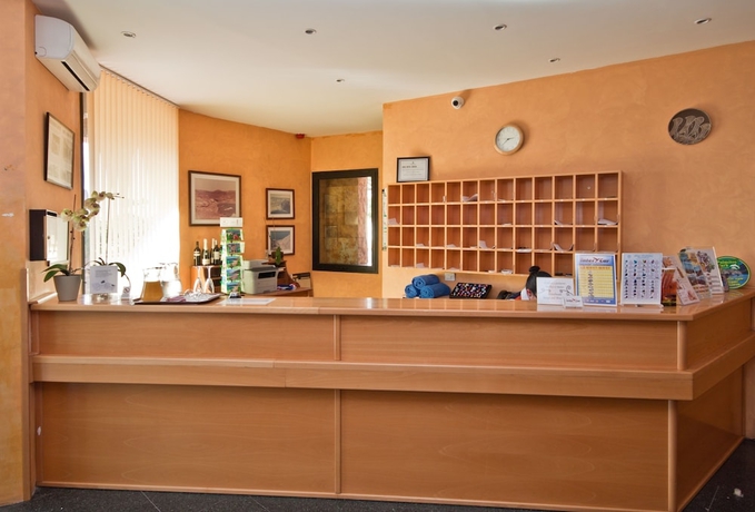 Imagen de los interiores del Apartamentos Amadores Beach. Foto 19