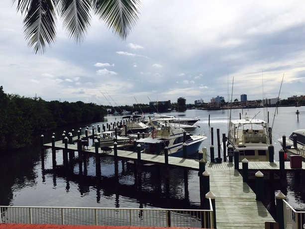 Imagen de los exteriores del Apartamentos America Luxury Intracoastal Apartments. Foto 11