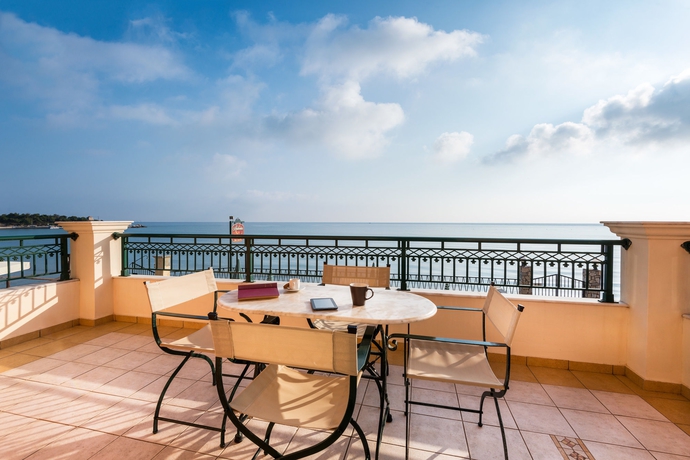 Imagen de la habitación del Apartamentos Andreolas Luxury Suites. Foto 11