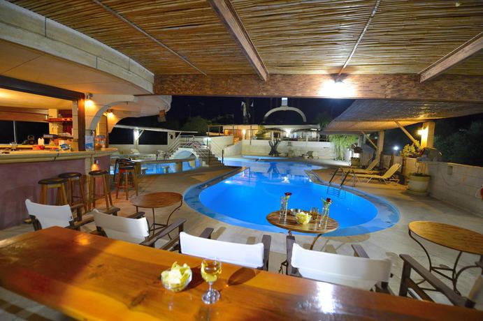 Imagen general del Apartamentos Anemomili Village. Foto 10