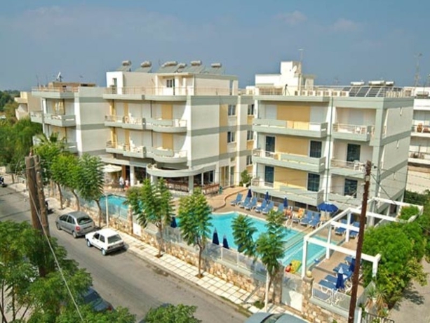 Imagen general del Apartamentos Angela. Foto 6