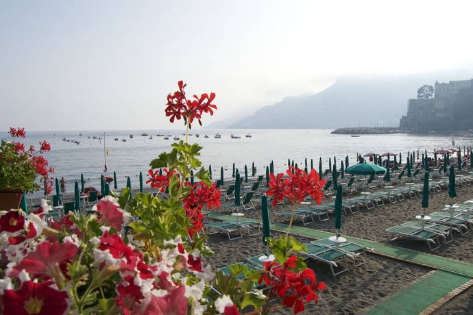 Imagen de los exteriores del Apartamentos Angelina Residence. Foto 9