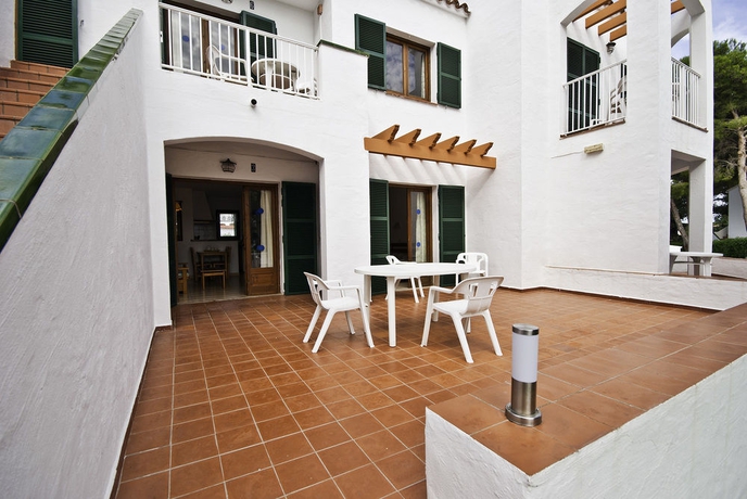 Imagen de los exteriores del Apartamentos Annabel's. Foto 5