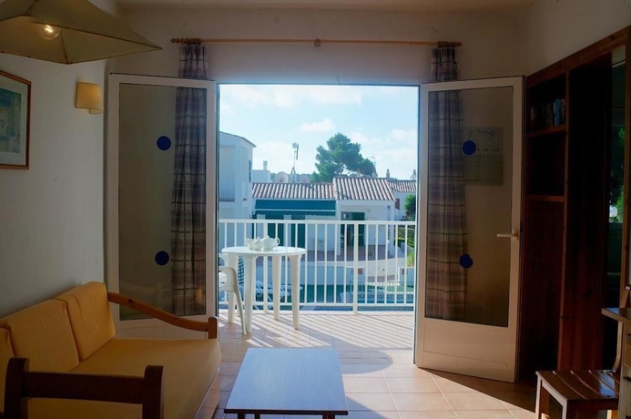 Imagen de los exteriores del Apartamentos Annabel's. Foto 6