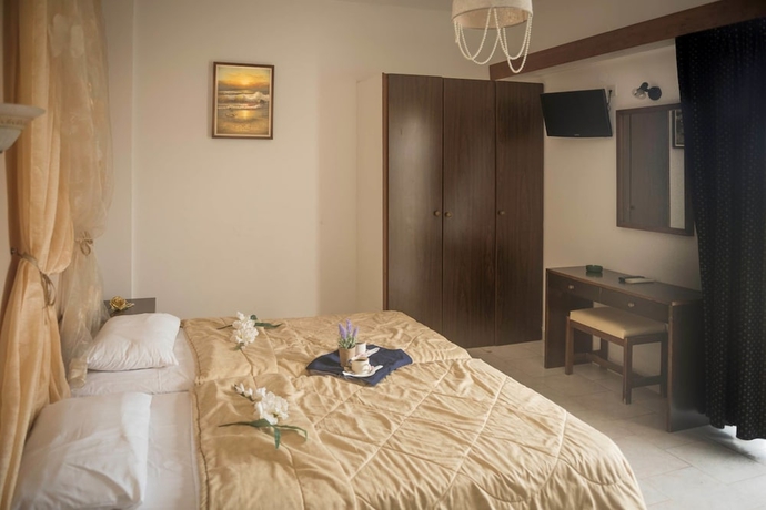 Imagen de la habitación del Apartamentos Antonios Hotel. Foto 2