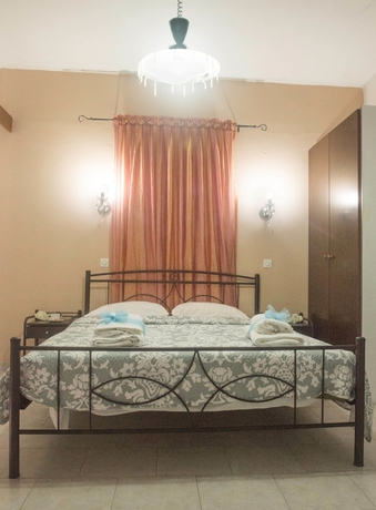 Imagen de la habitación del Apartamentos Antonios Hotel. Foto 11