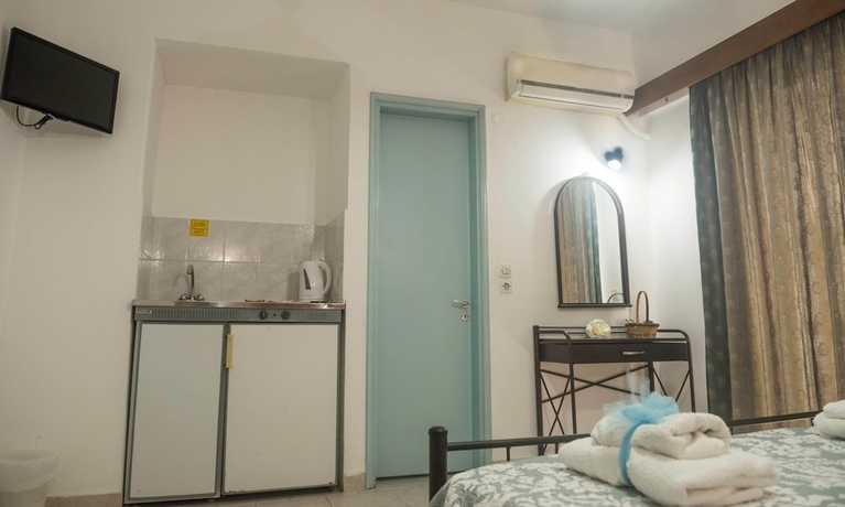 Imagen de la habitación del Apartamentos Antonios Hotel. Foto 17