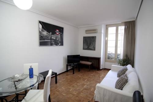 Imagen general del Apartamentos Aparsol. Foto 2