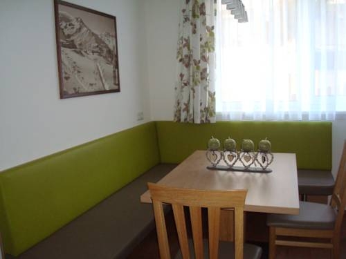 Imagen general del Apartamentos Apart Garni Sesvenna. Foto 5