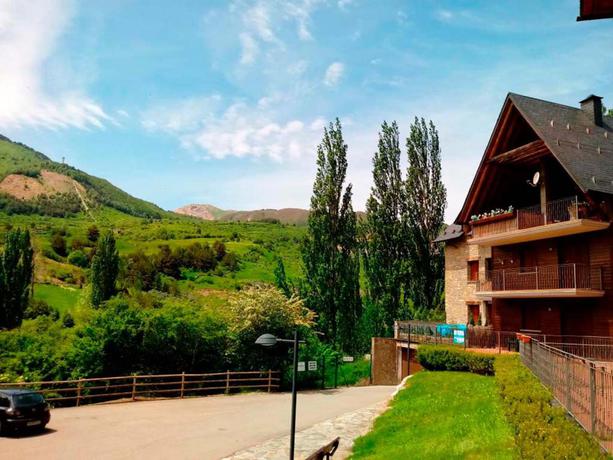 Imagen general del Apartamentos Apartamentos 3000 Sallent de Gállego. Foto 14