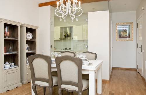 Imagen de la habitación del Apartamentos Apartamentos Alberti. Foto 4