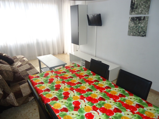 Imagen de los interiores del Apartamentos Apartamentos Antillas Fenals. Foto 13