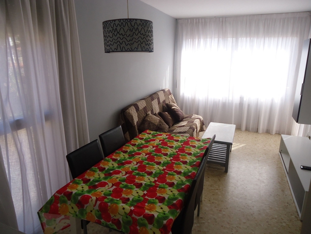 Imagen de los interiores del Apartamentos Apartamentos Antillas Fenals. Foto 15