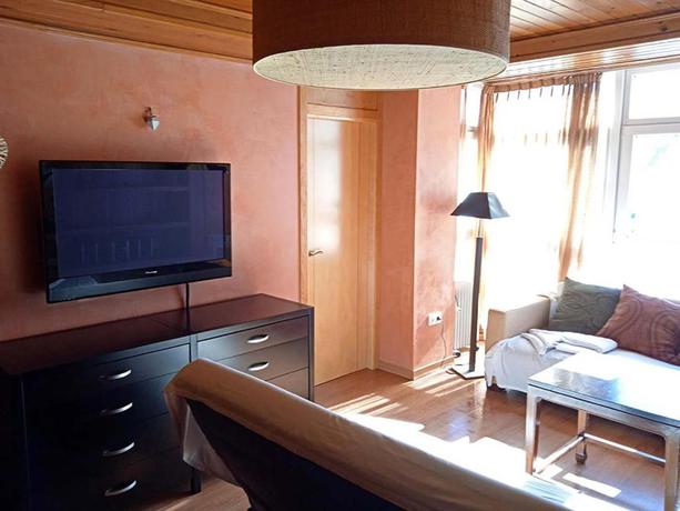 Imagen general del Apartamentos Apartamentos Candanchú 3000. Foto 10