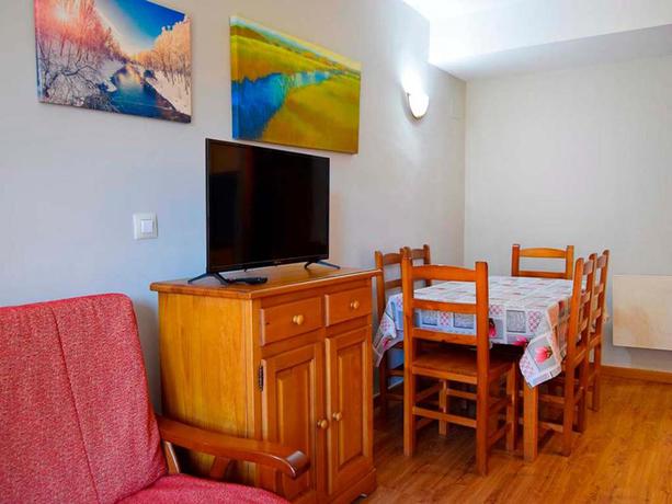 Imagen general del Apartamentos Apartamentos Candanchú 3000. Foto 12